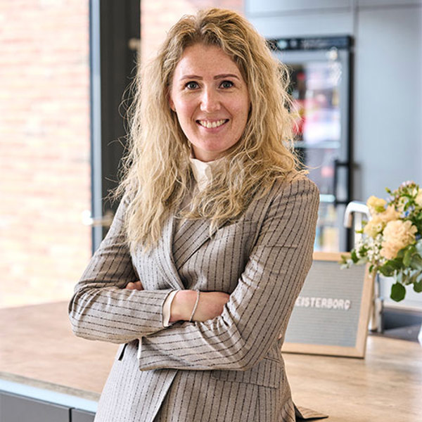 Kristin Schenkel 2604270412301